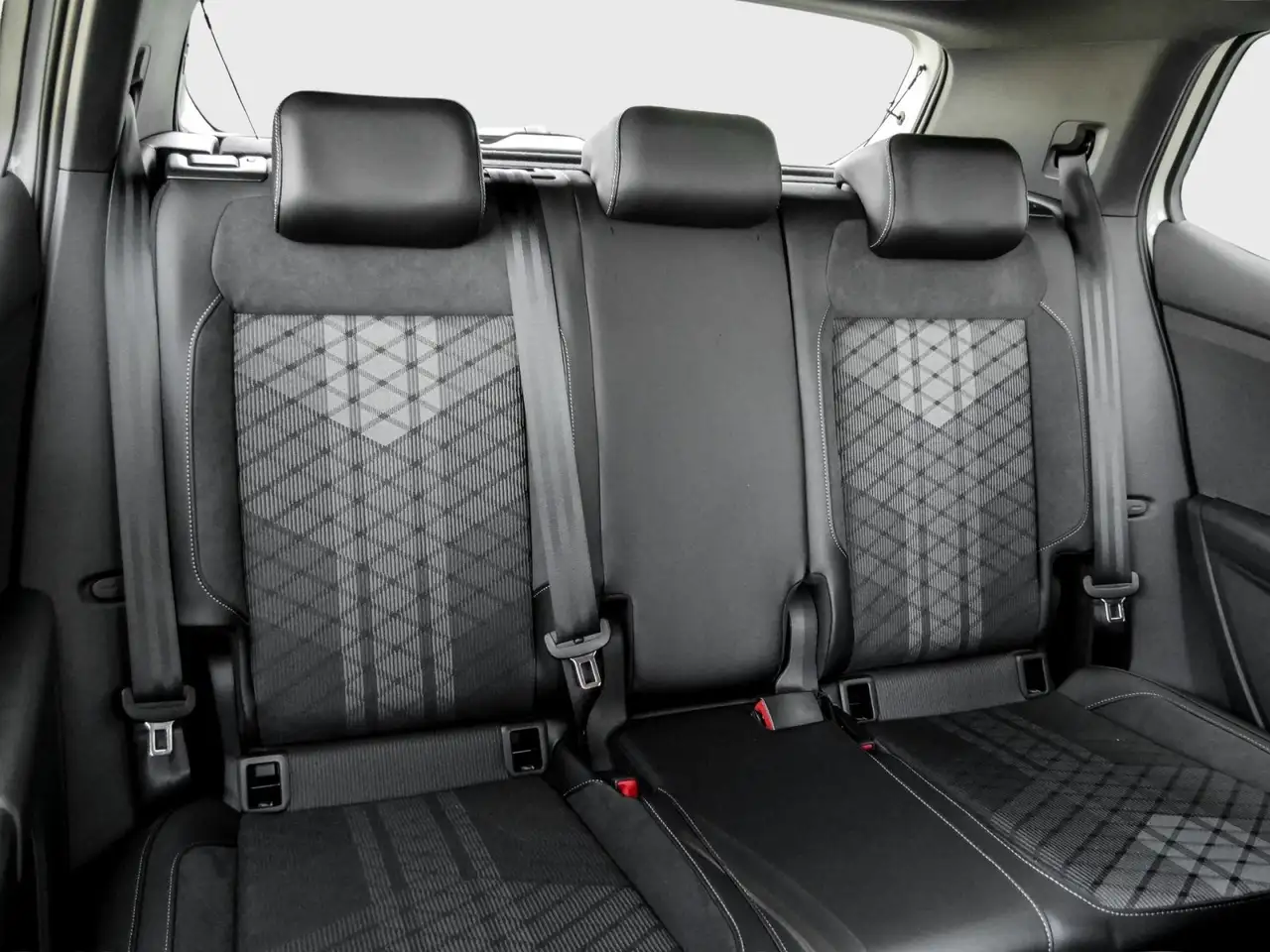 Volkswagen T-Cross 4