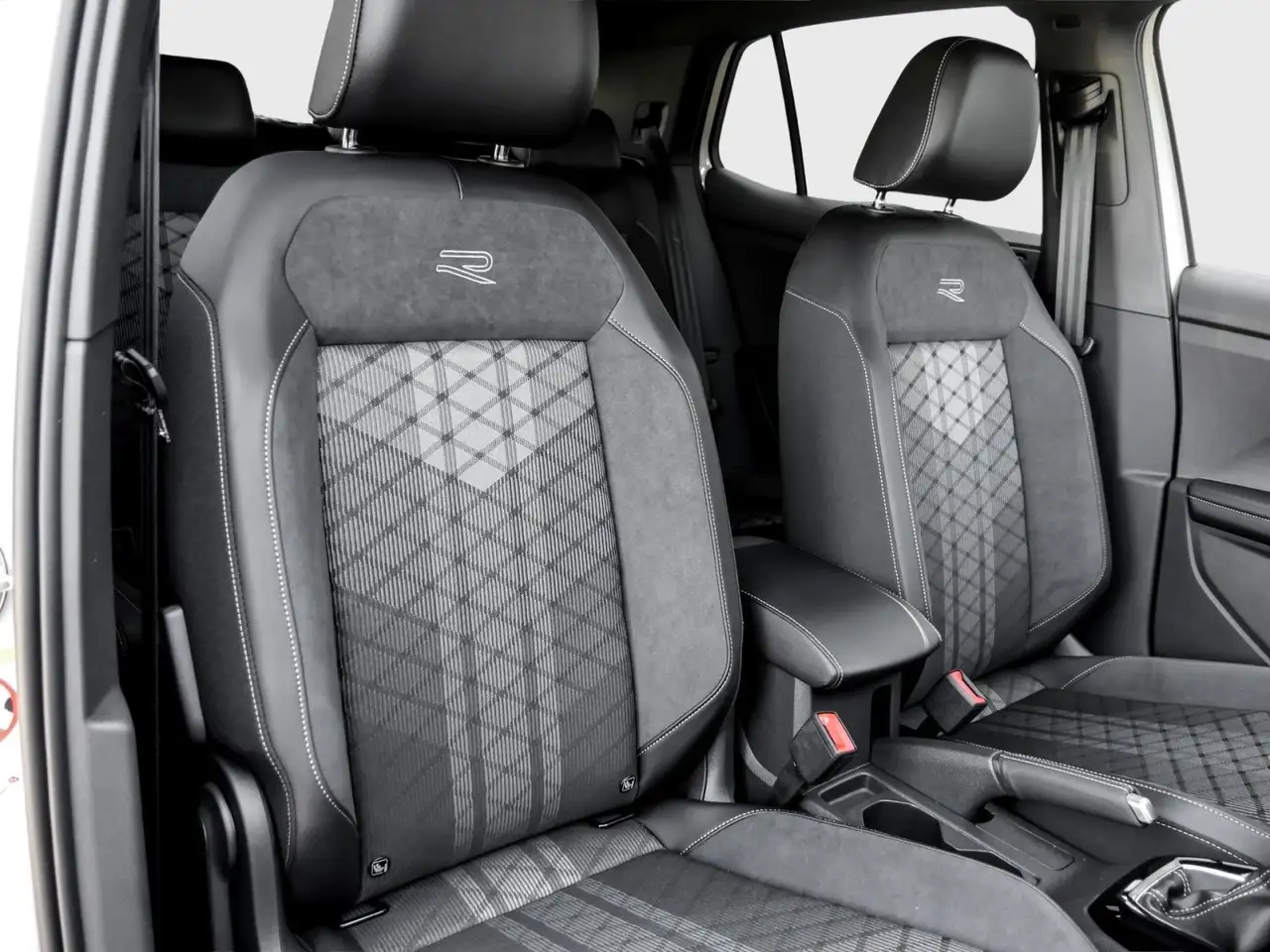 Volkswagen T-Cross 6