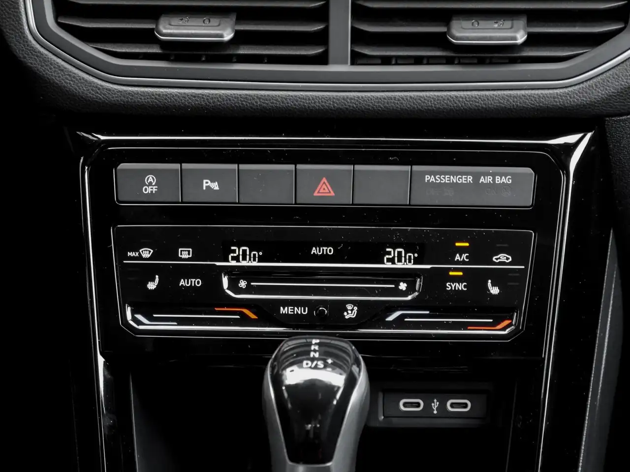 Volkswagen T-Cross 8
