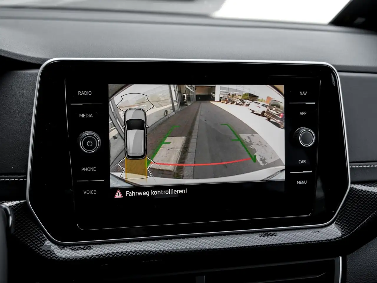 Volkswagen T-Cross 11