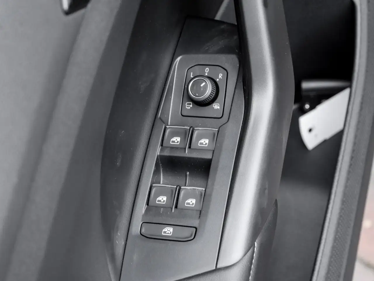 Volkswagen T-Cross 13