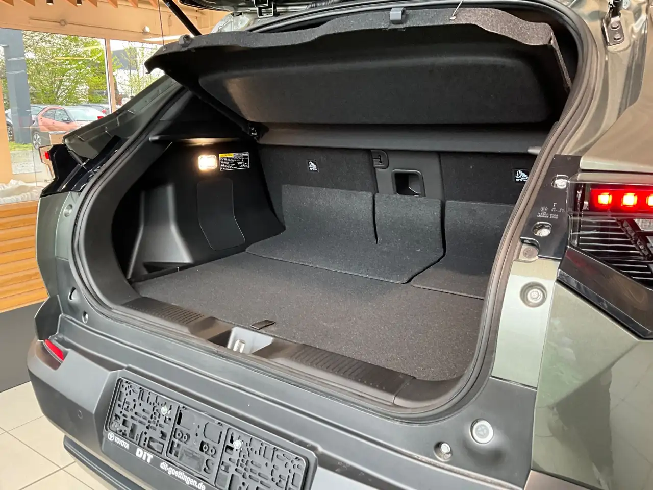 Toyota Urban 8