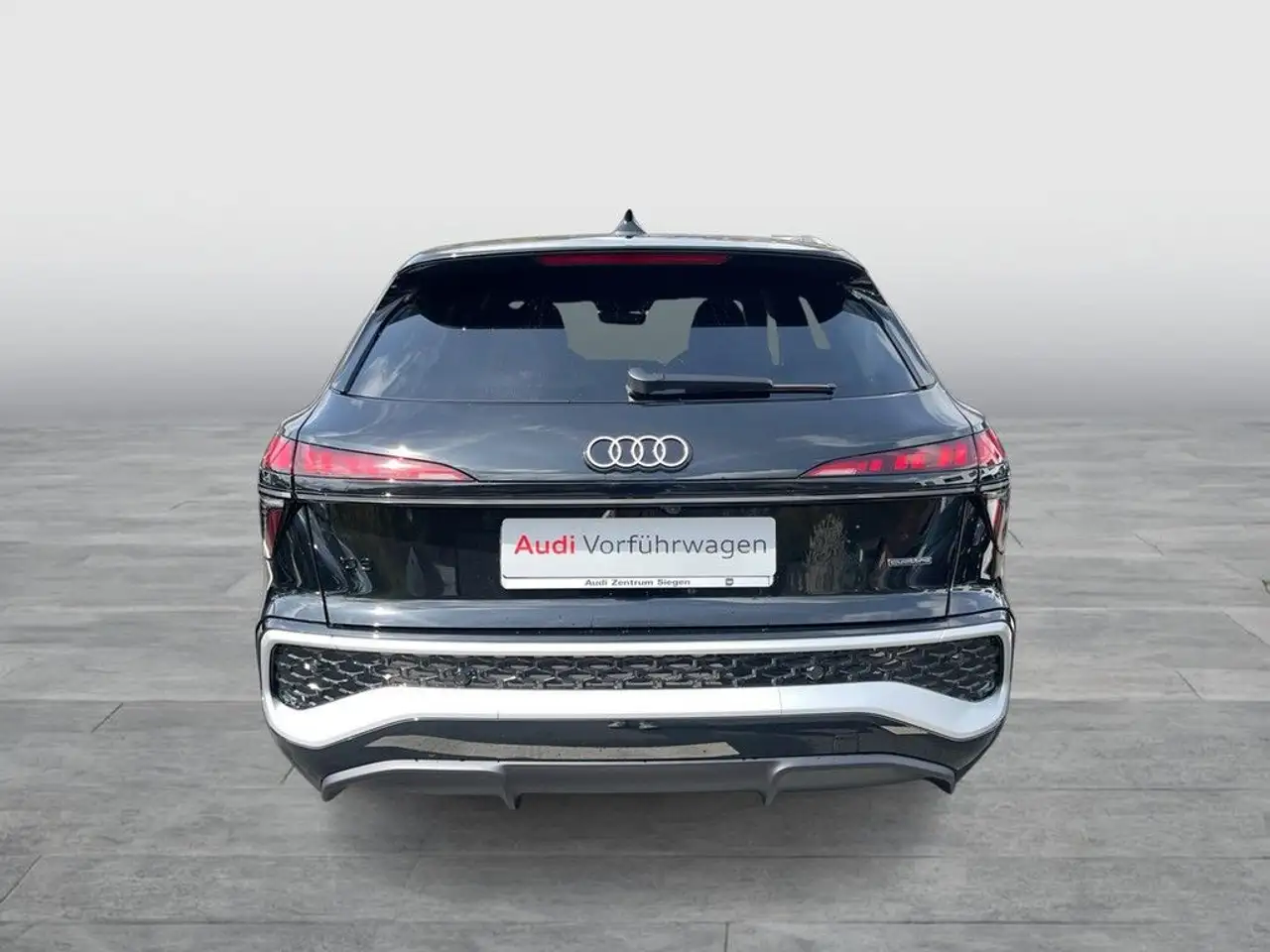 Audi Q3 6
