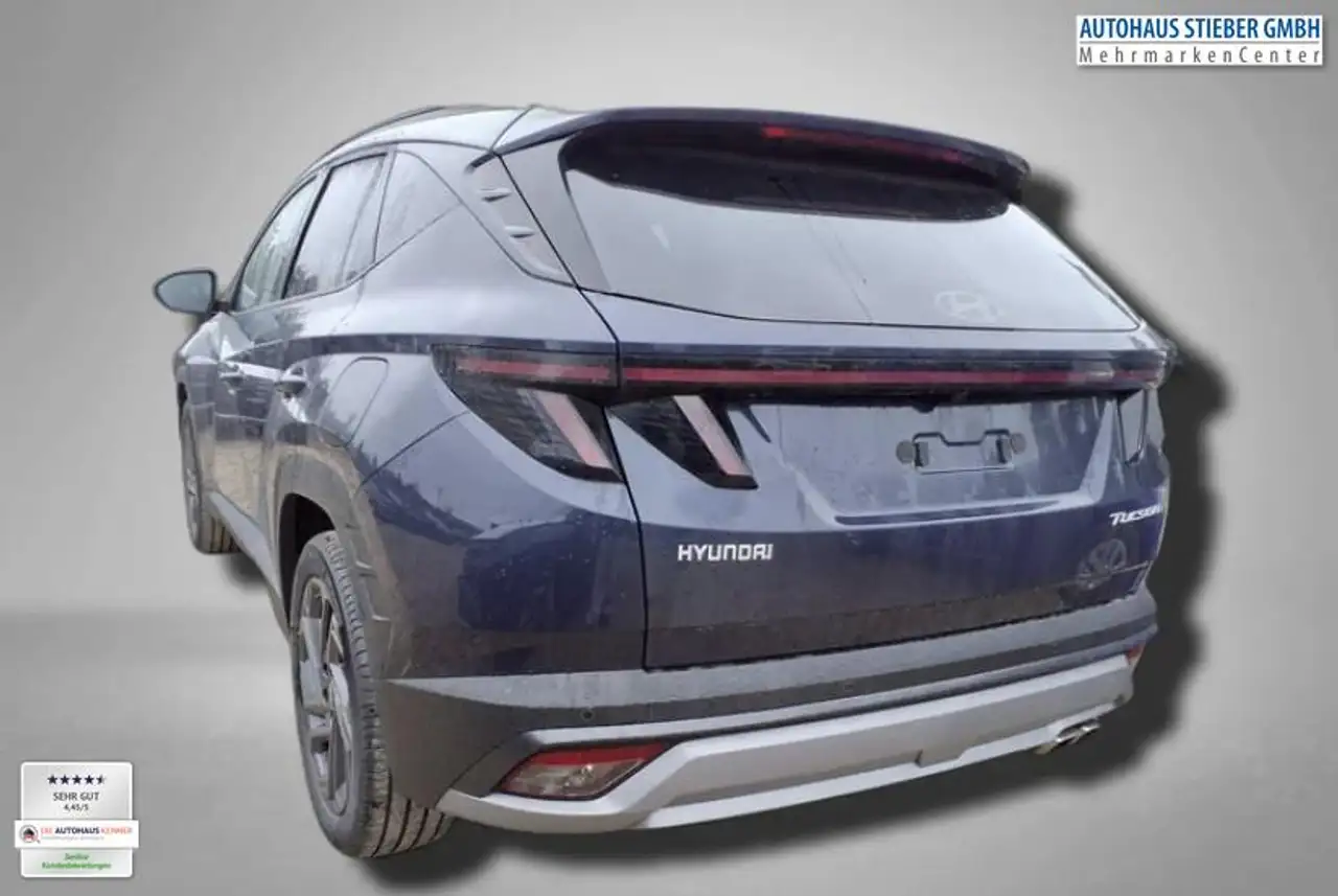 Hyundai TUCSON 4