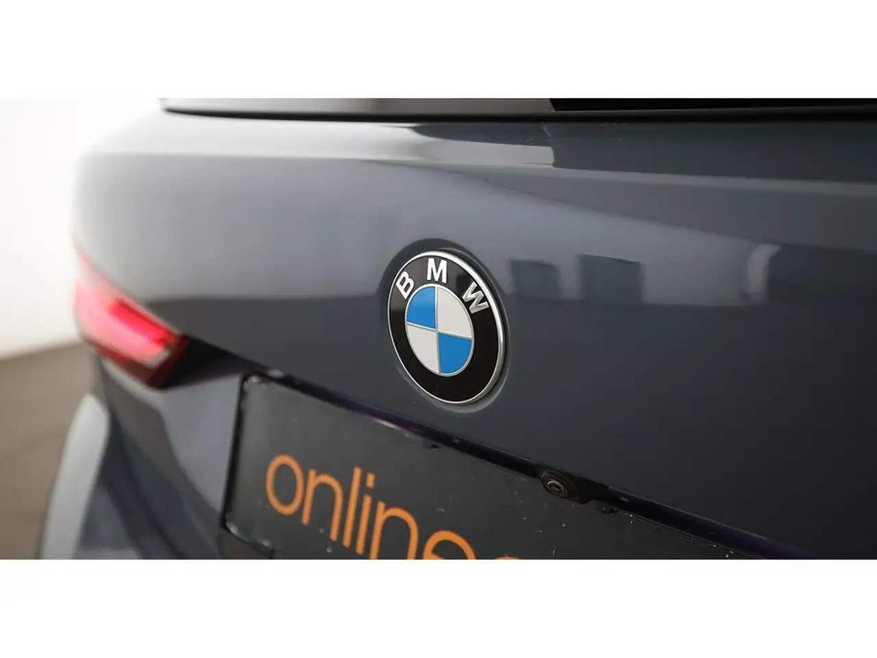 BMW 118 i 8