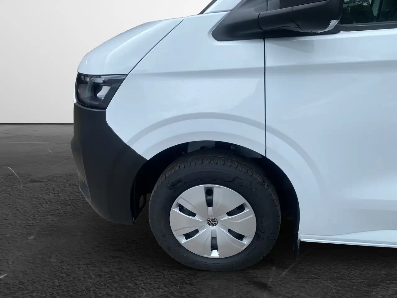 Volkswagen T7 Transporter 5