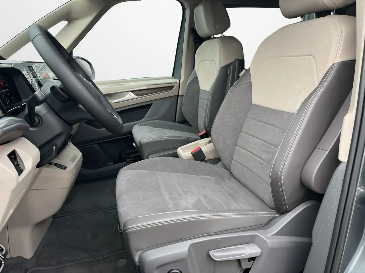 Volkswagen T7 Multivan 7