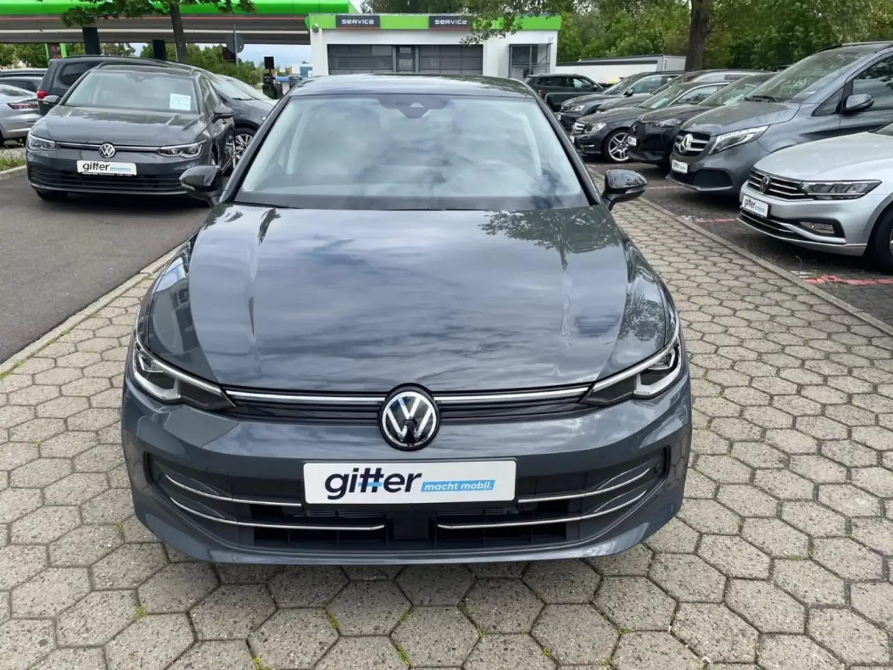 Volkswagen Golf VIII 14