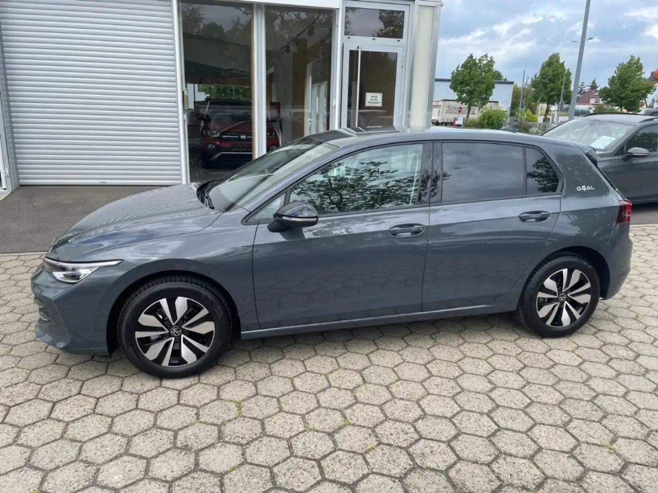 Volkswagen Golf VIII 16