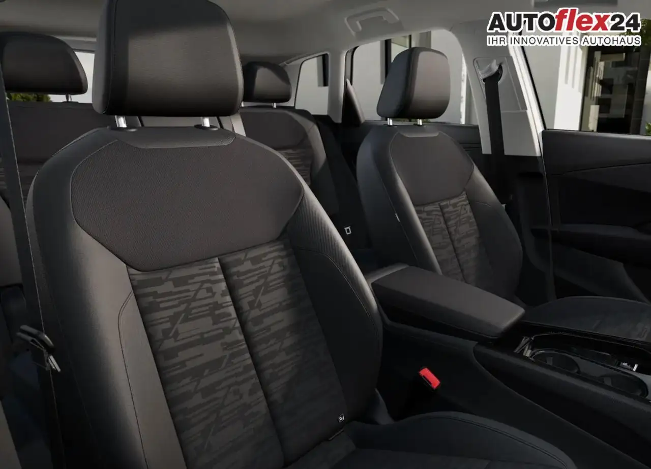 Audi Q3 4