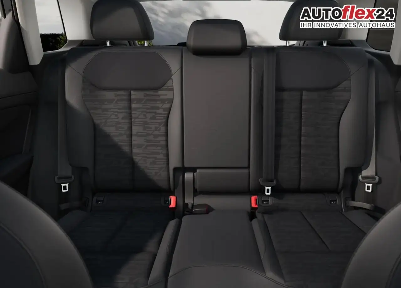 Audi Q3 5