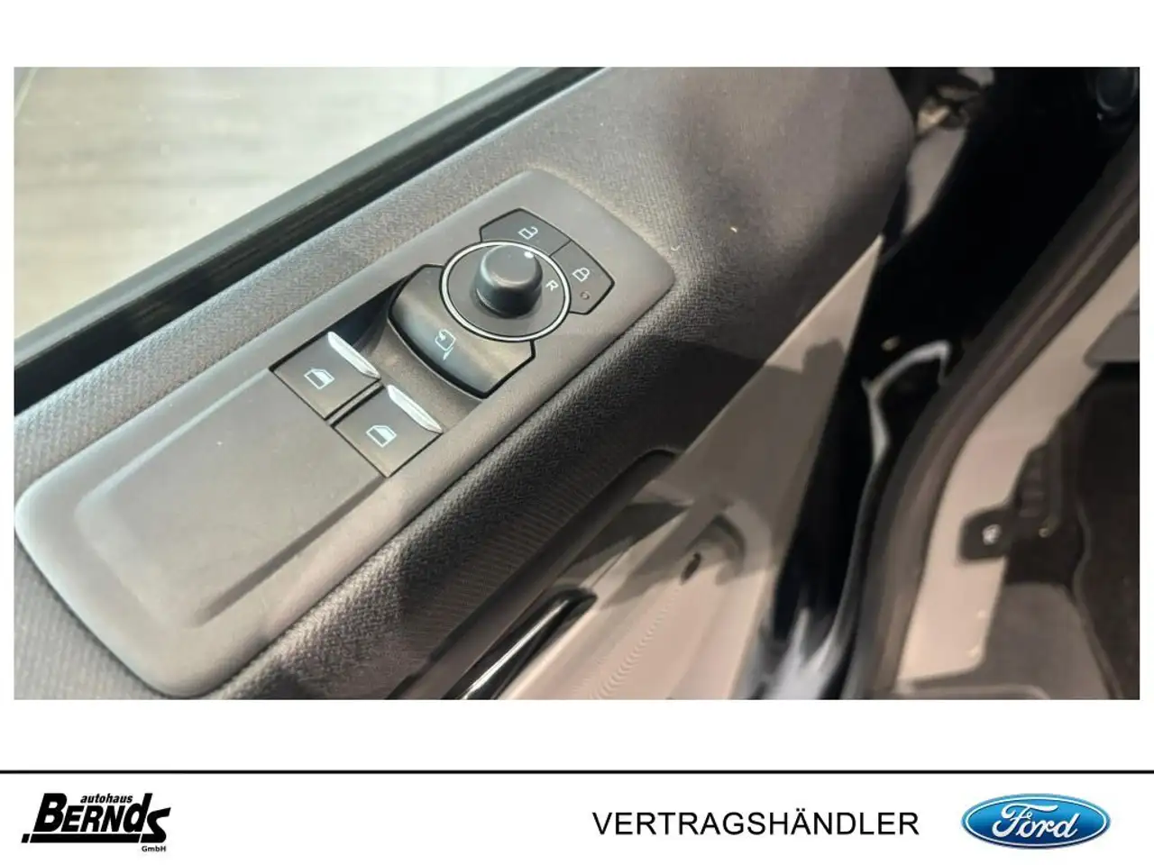 Ford Tourneo 12