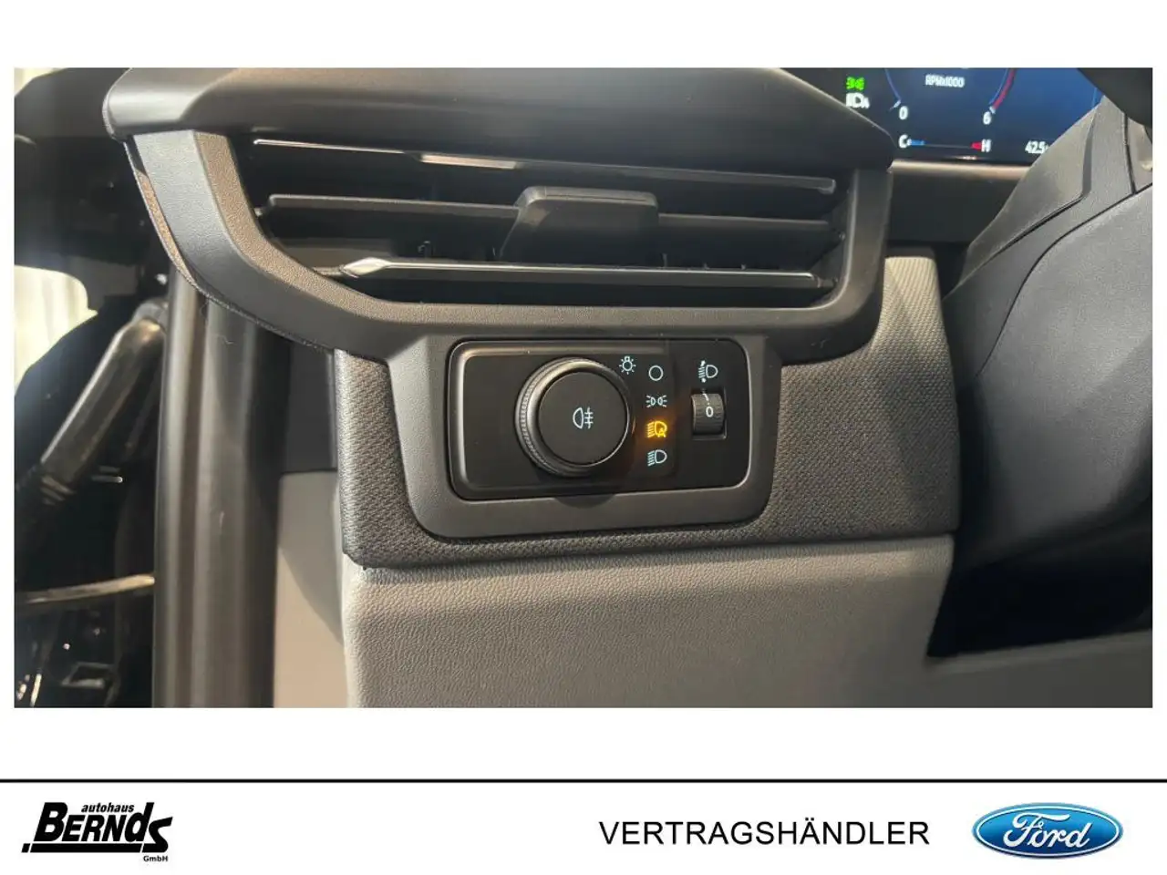 Ford Tourneo 14