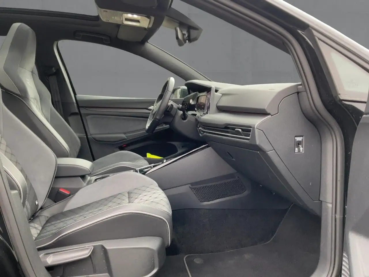 Volkswagen Golf 12