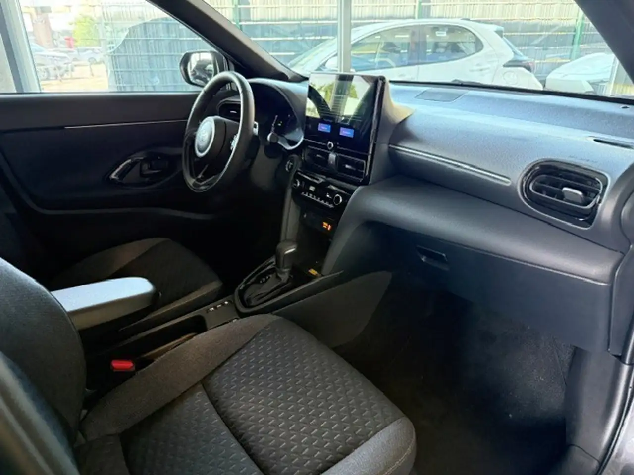 Toyota Yaris 14