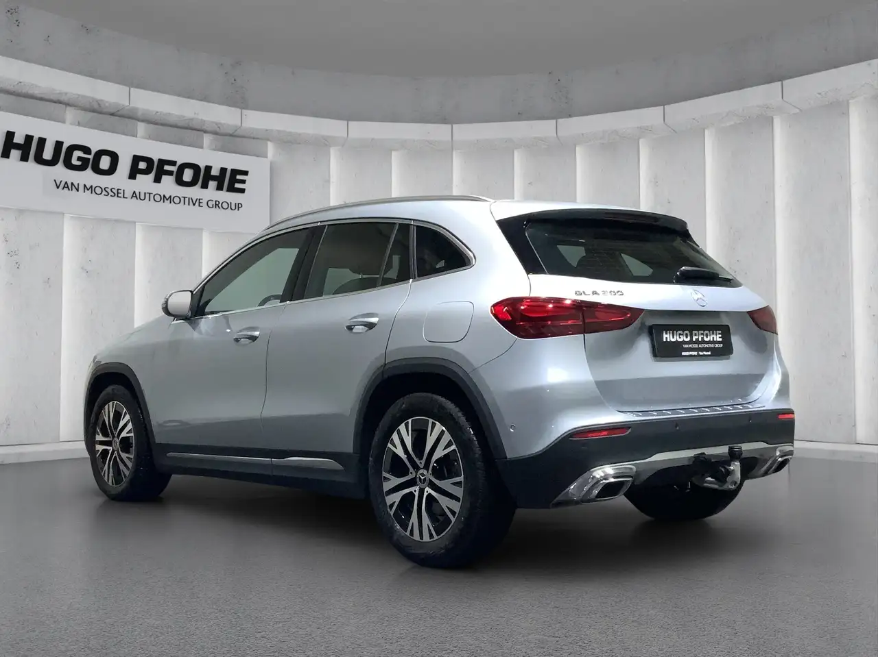 Mercedes-Benz GLA 200 3