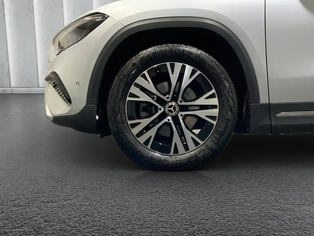 Mercedes-Benz GLA 200 8