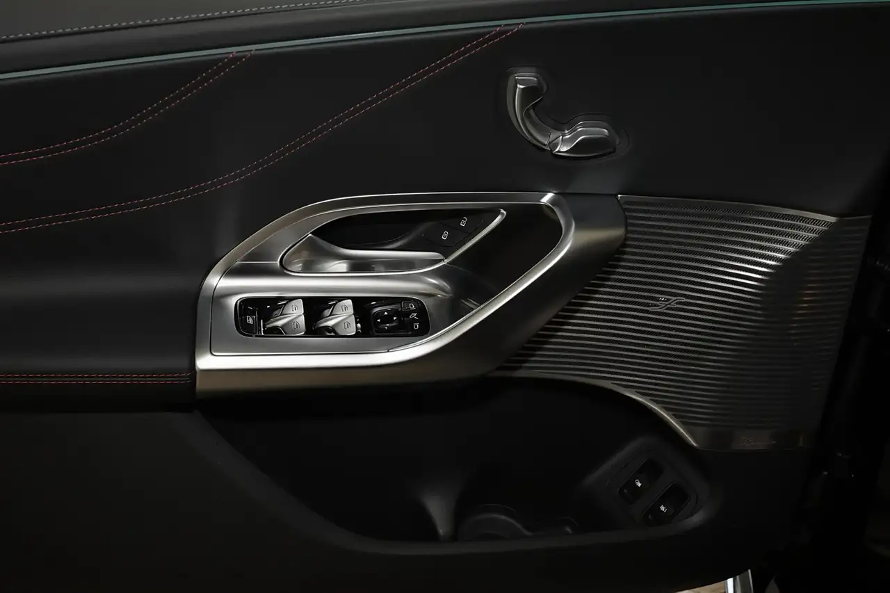 Mercedes-Benz GLC 400 12
