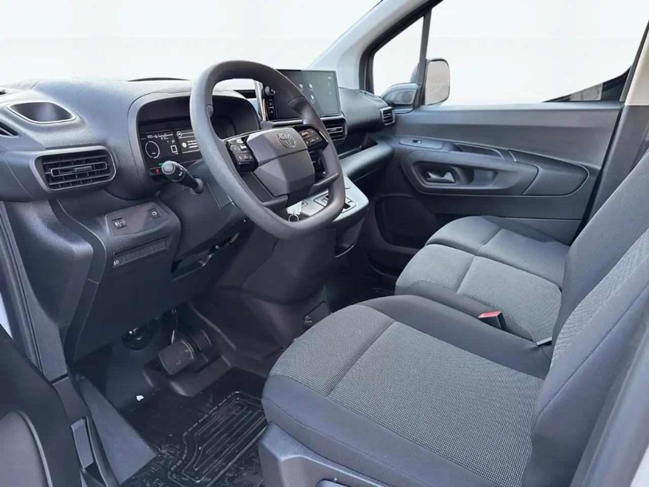 Toyota Proace 8