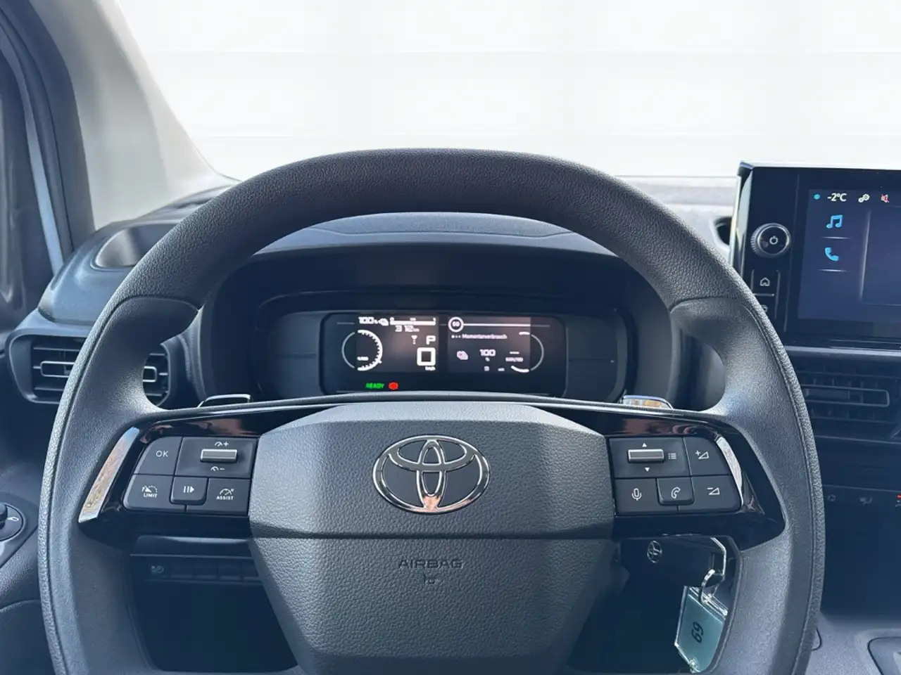Toyota Proace 11