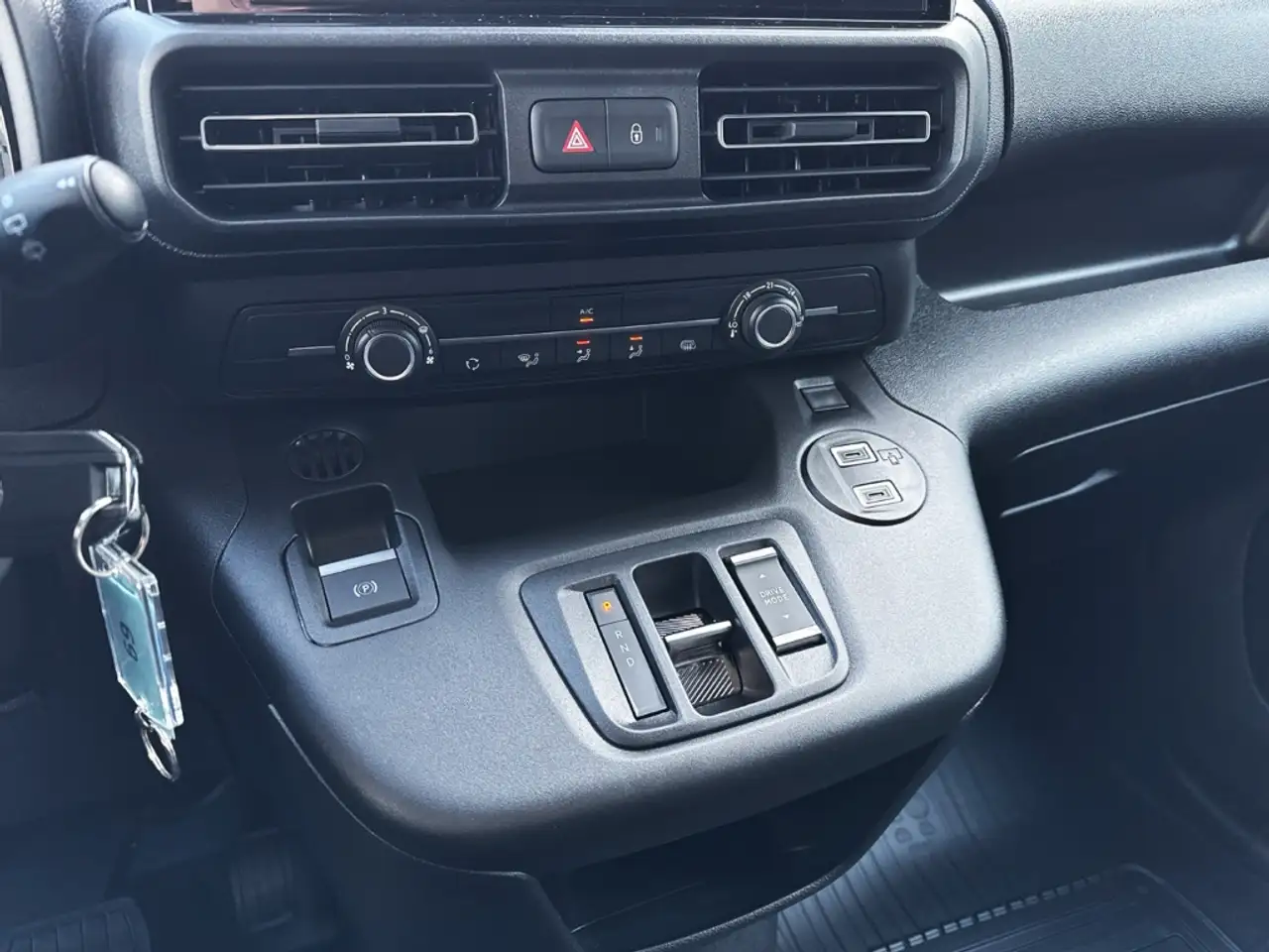 Toyota Proace 14