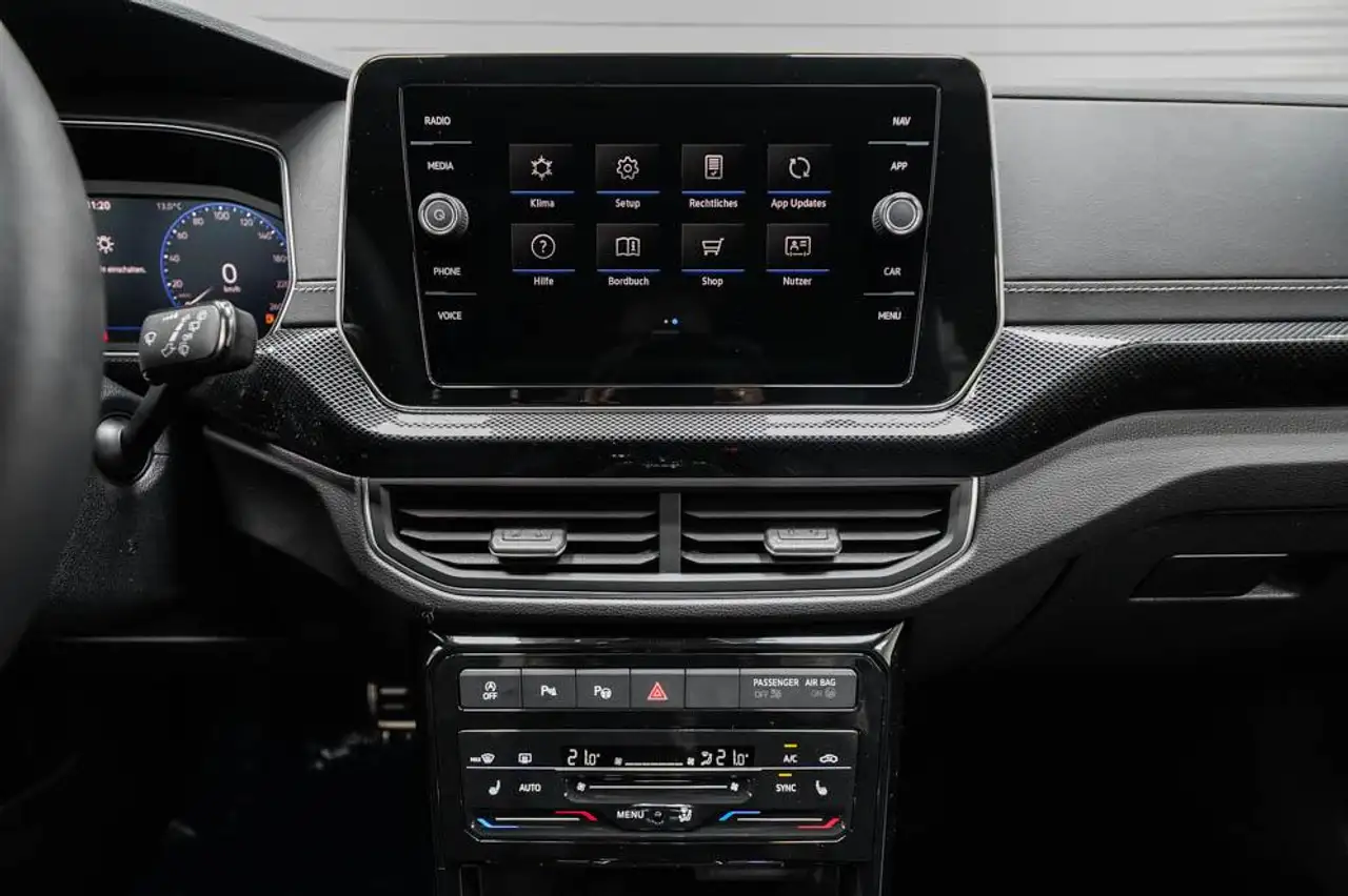 Volkswagen T-Cross 12