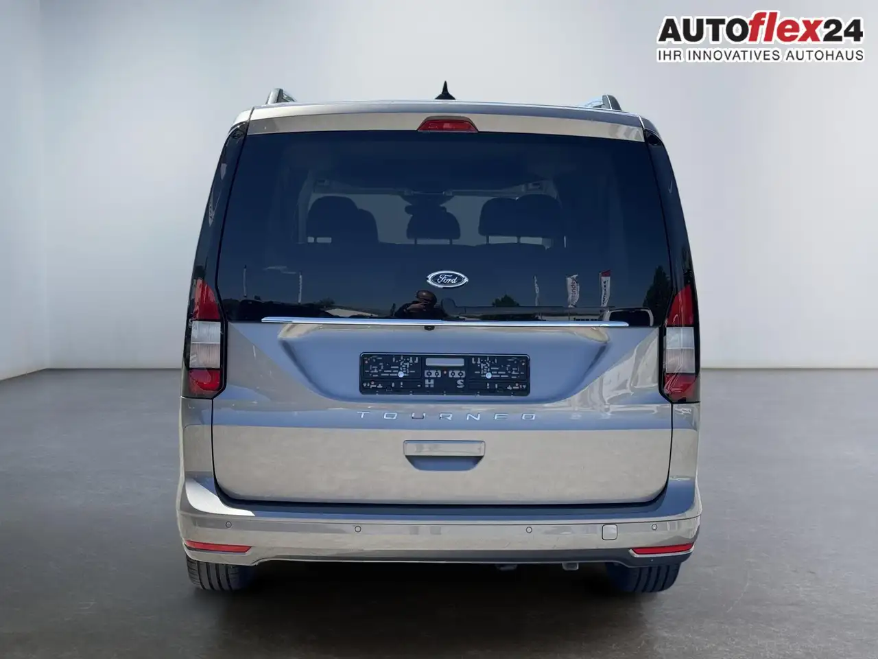 Ford Tourneo 4