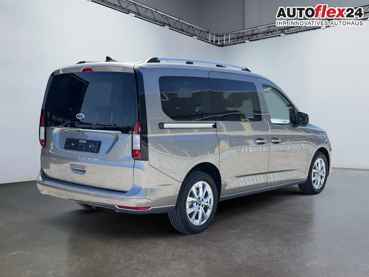 Ford Tourneo 5