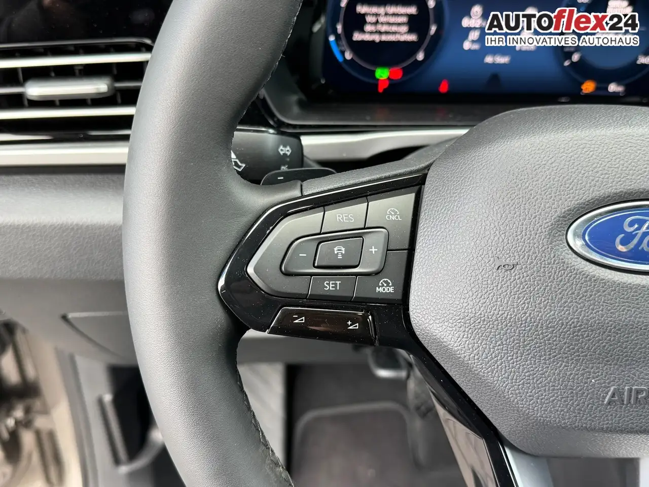 Ford Tourneo 14