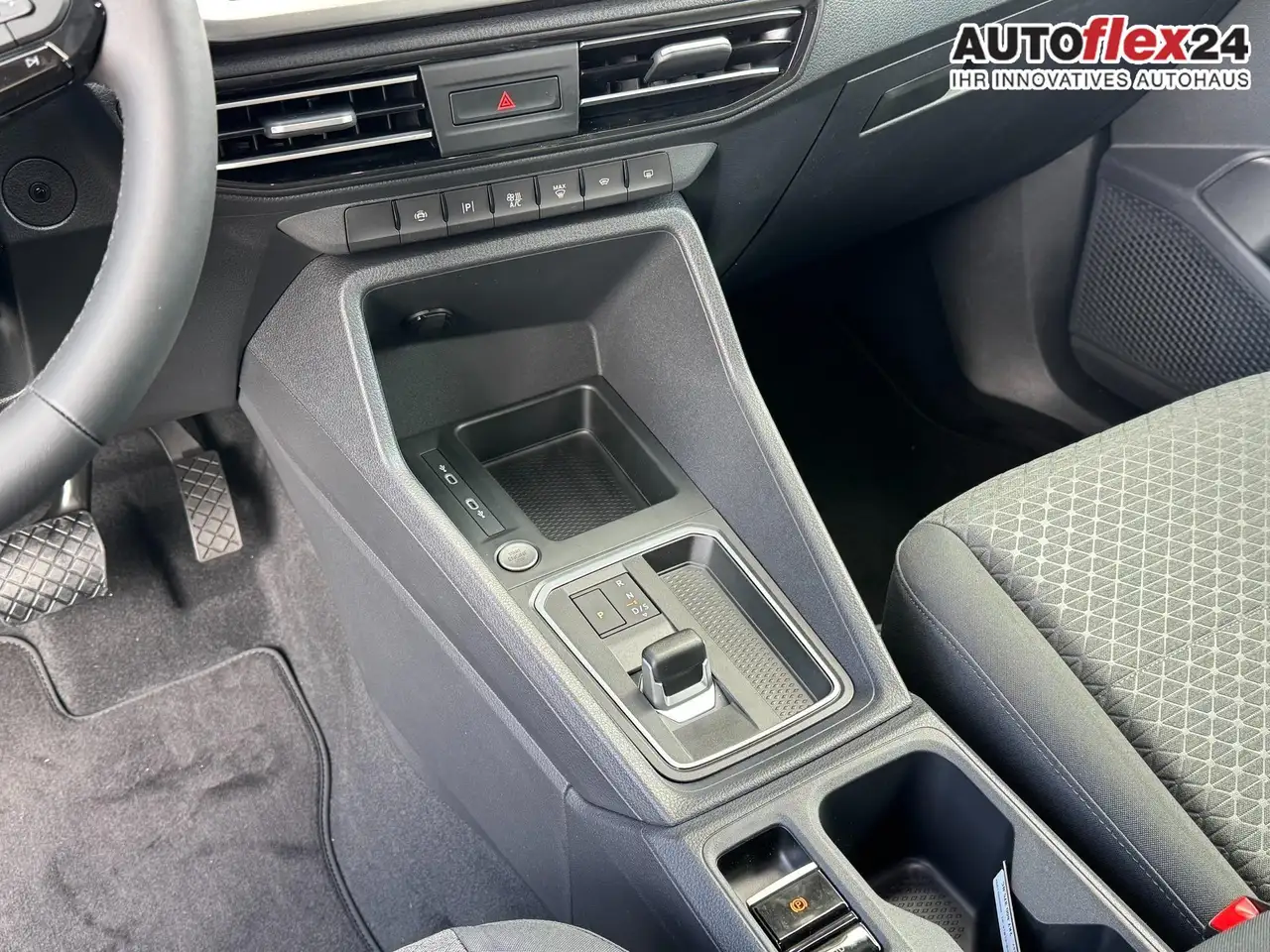 Ford Tourneo 16