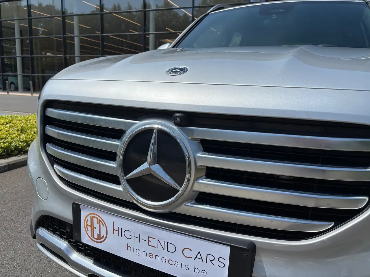Mercedes-Benz GLB 180 9