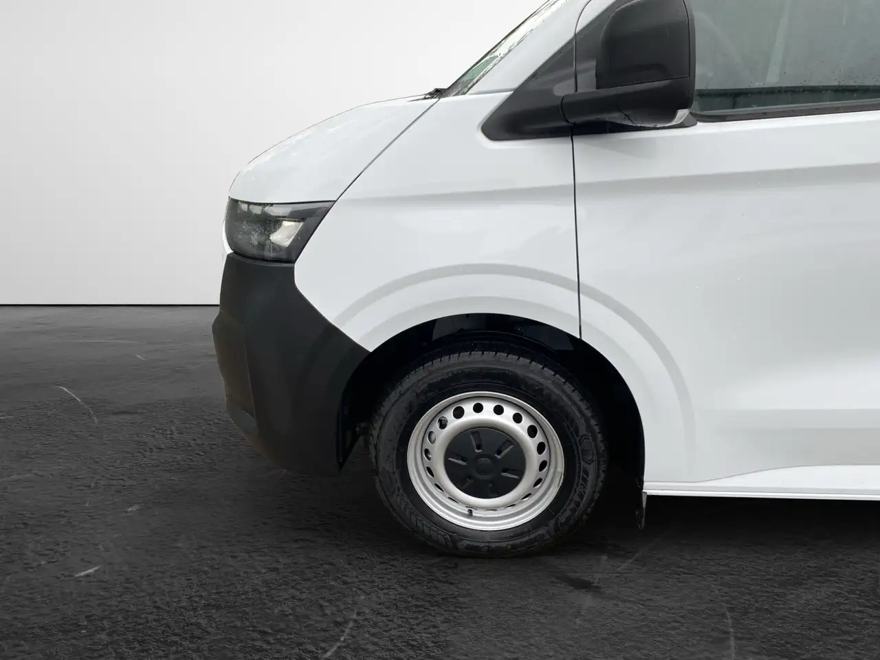 Volkswagen T7 Transporter 5