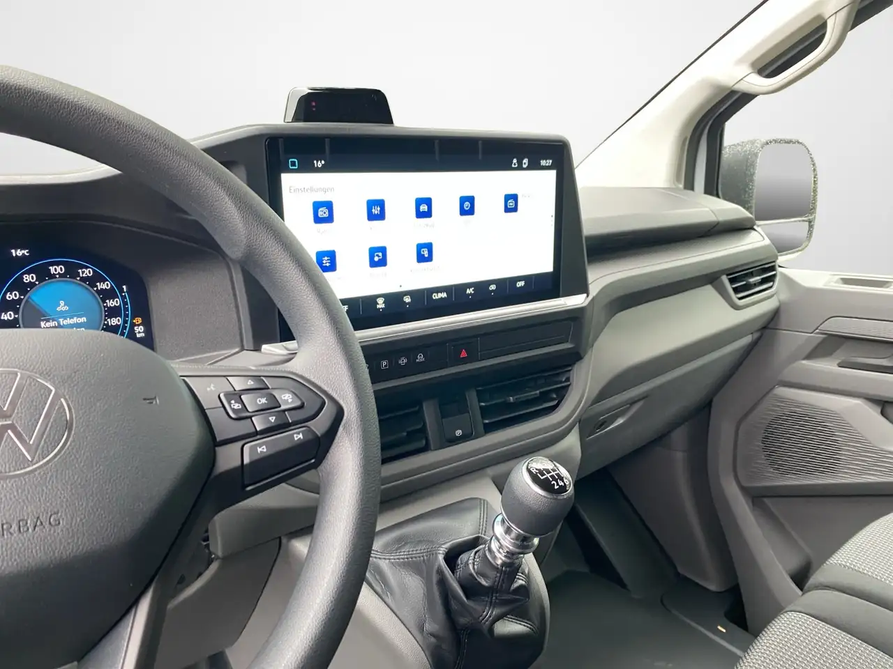 Volkswagen T7 Transporter 10