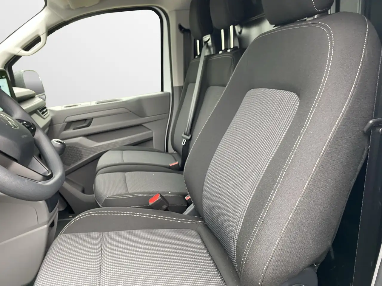Volkswagen T7 Transporter 11