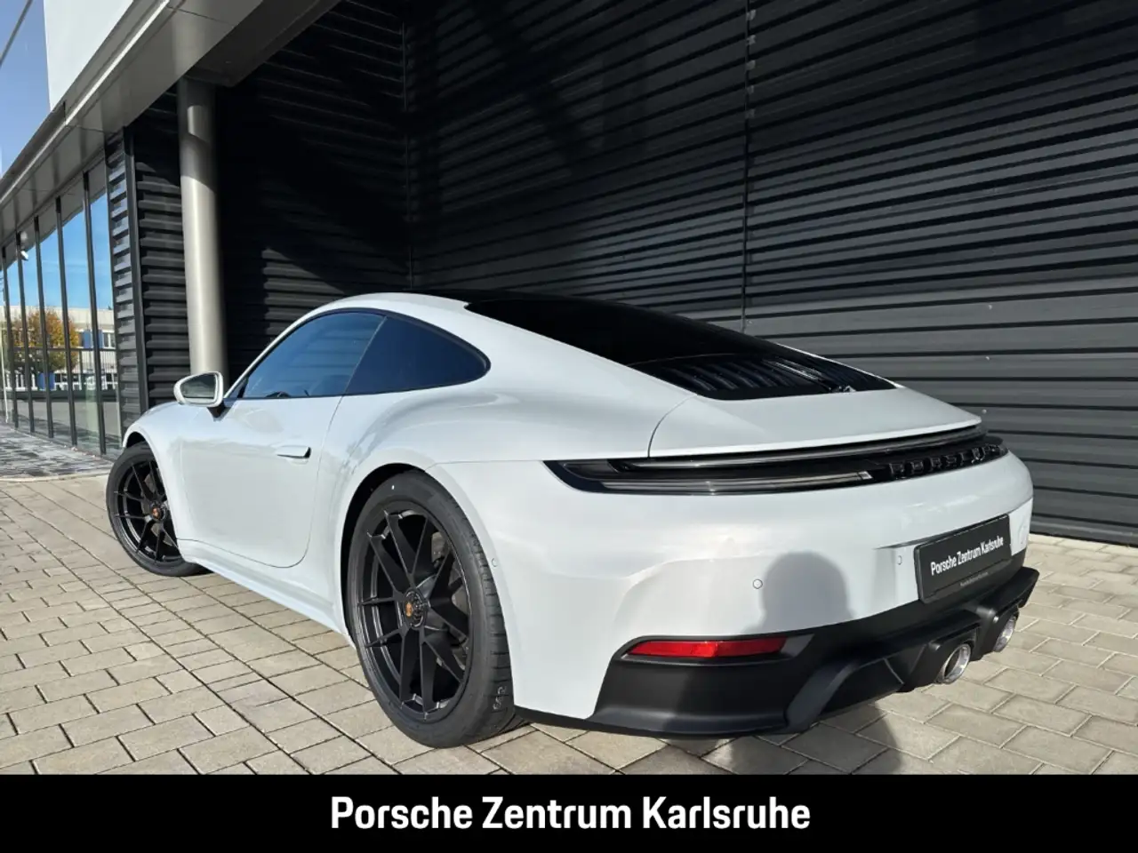 Porsche 992 911 3