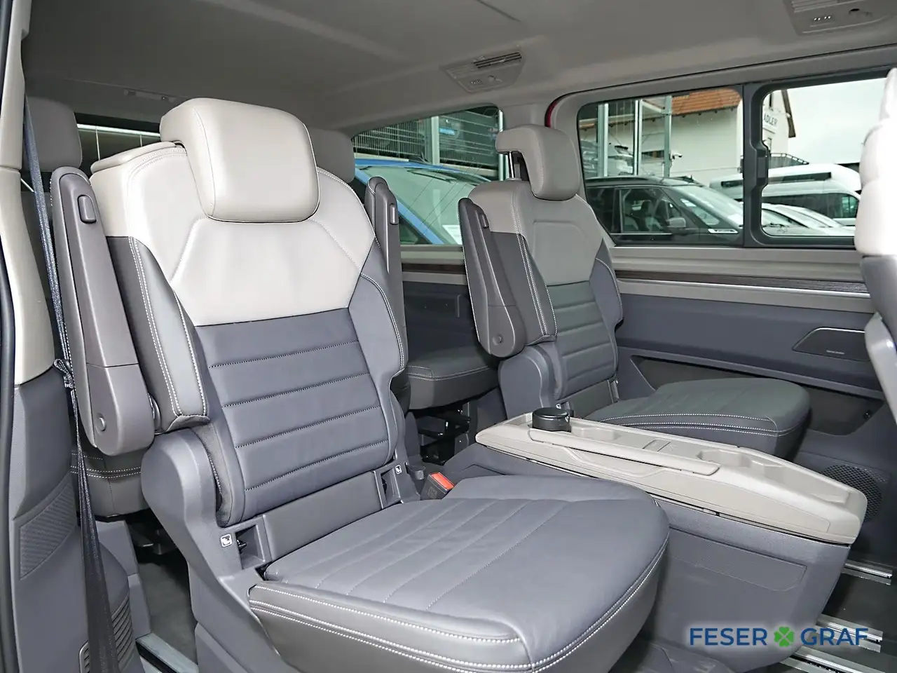 Volkswagen T7 Multivan 9