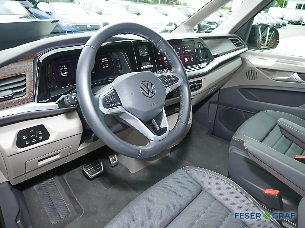 Volkswagen T7 Multivan 12