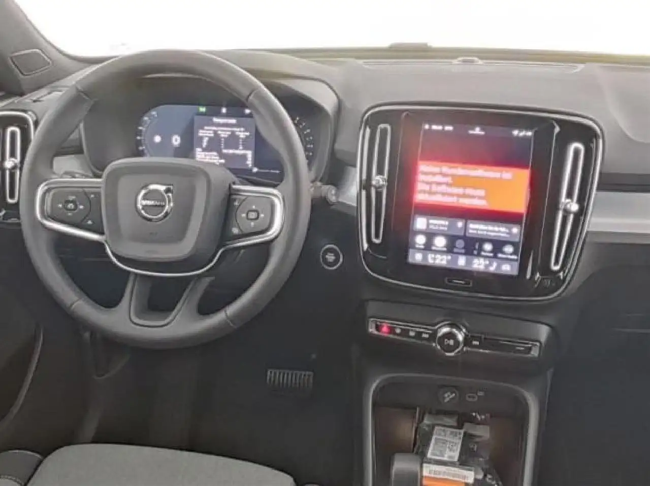 Volvo XC40 3