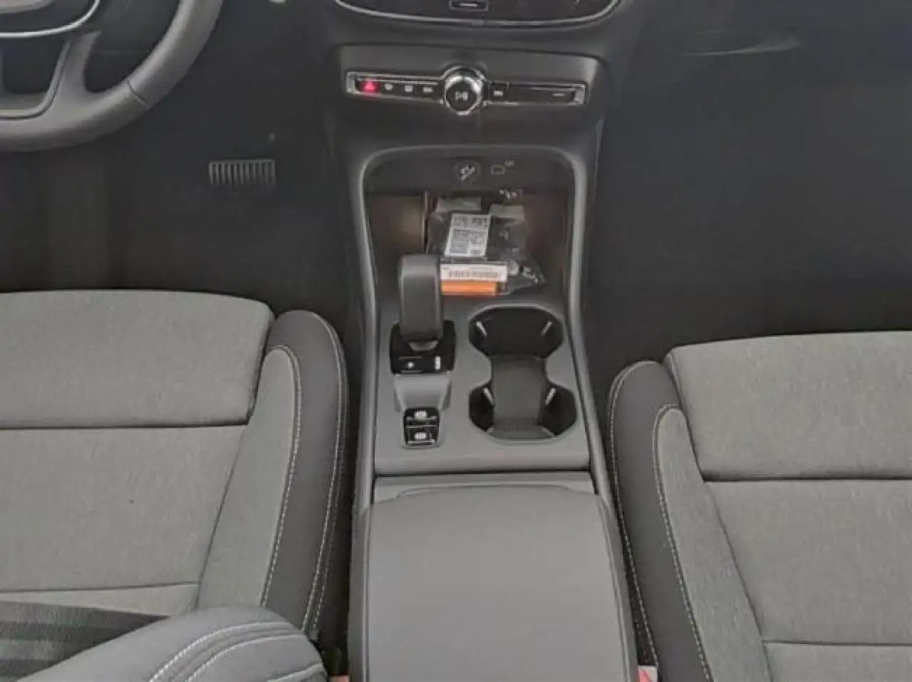 Volvo XC40 8