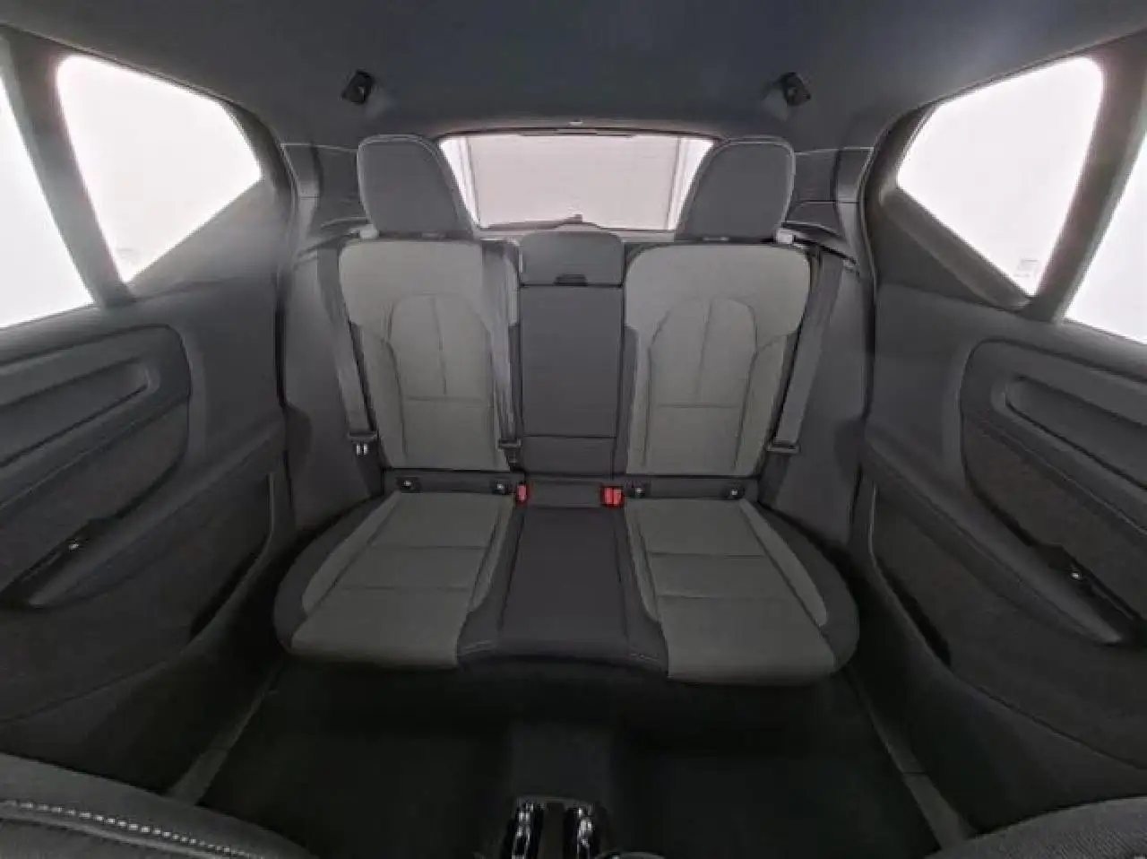 Volvo XC40 10