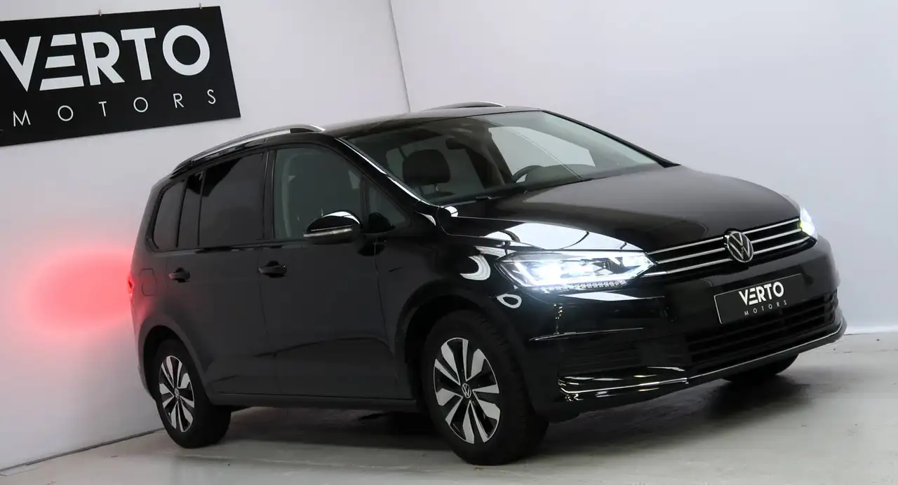 Volkswagen Touran 8
