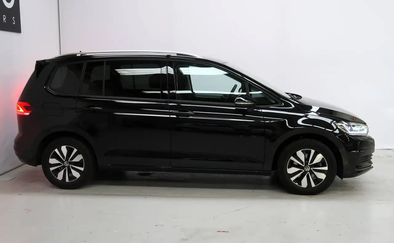 Volkswagen Touran 11