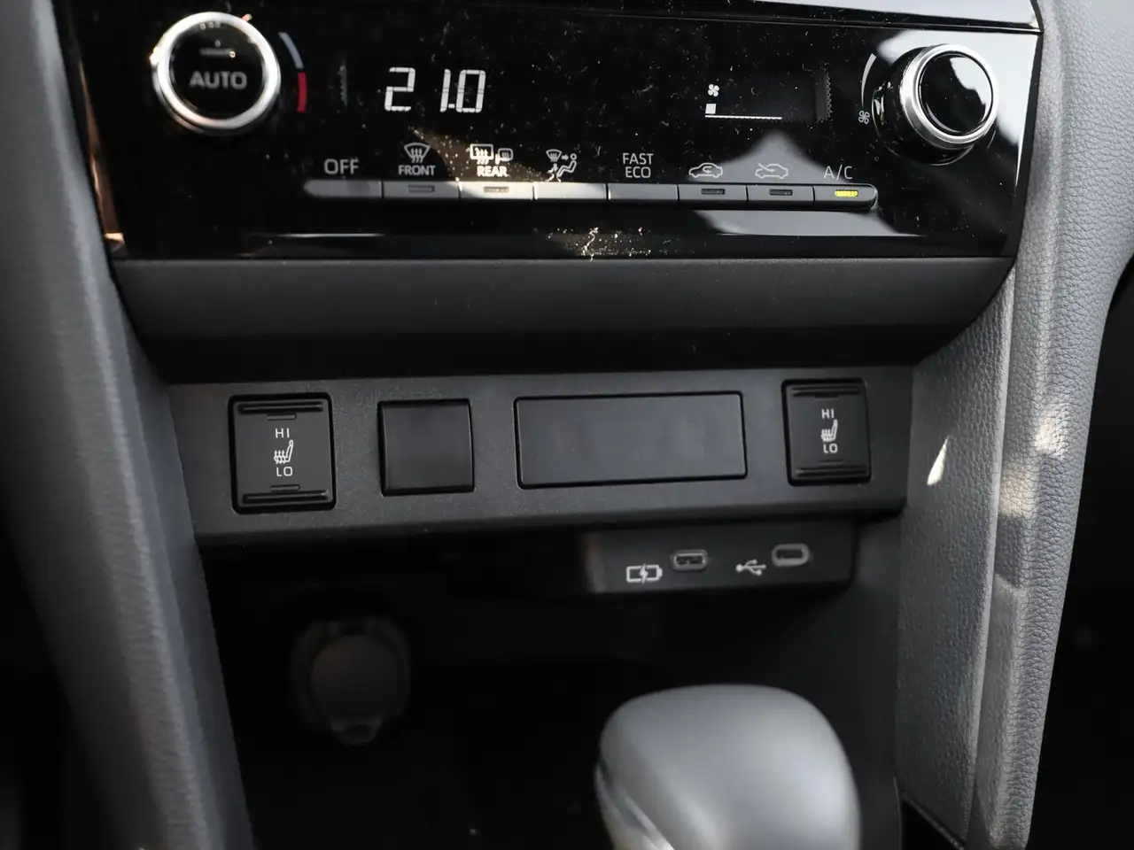 Toyota Yaris 14