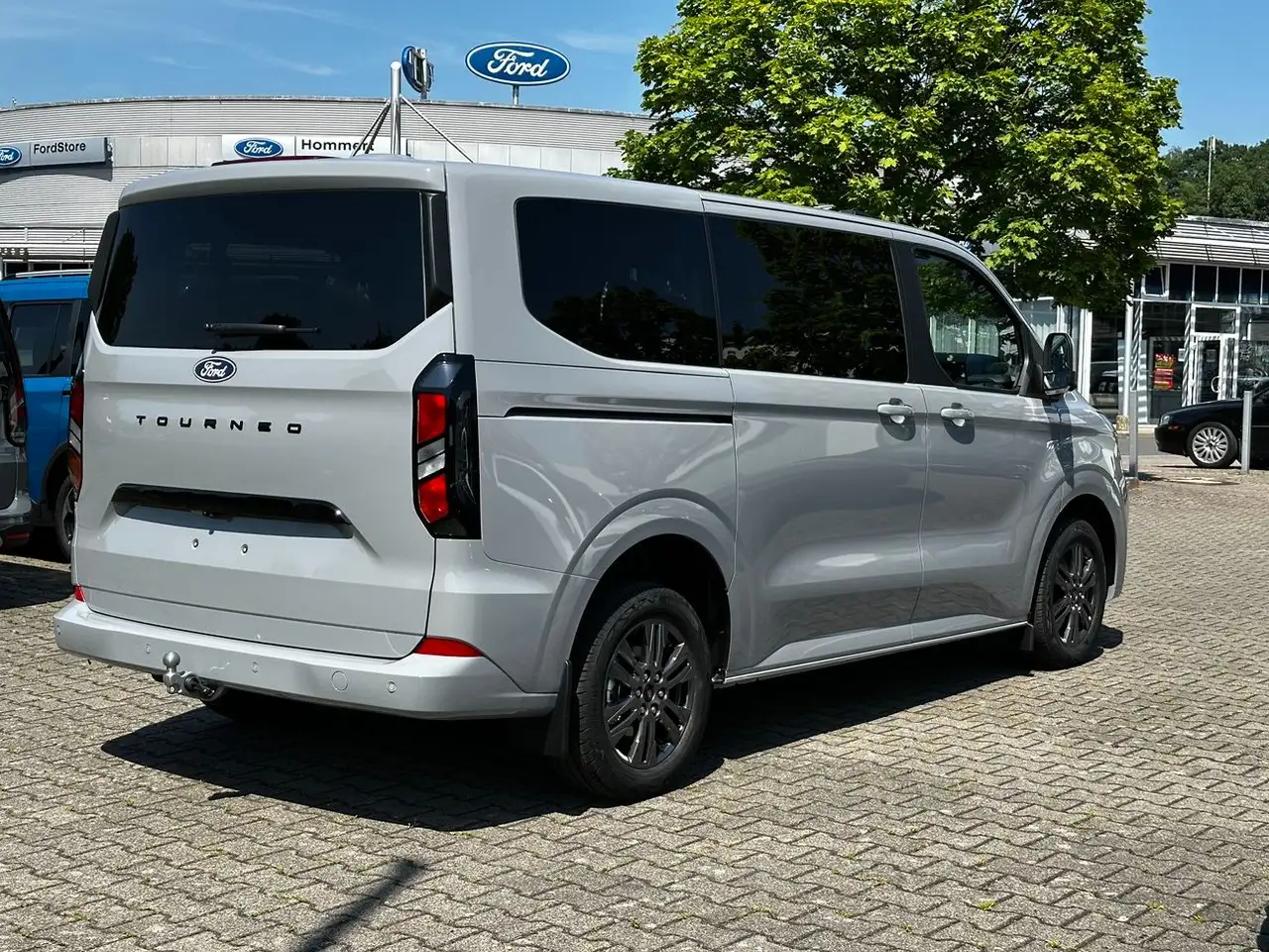 Ford Tourneo 6