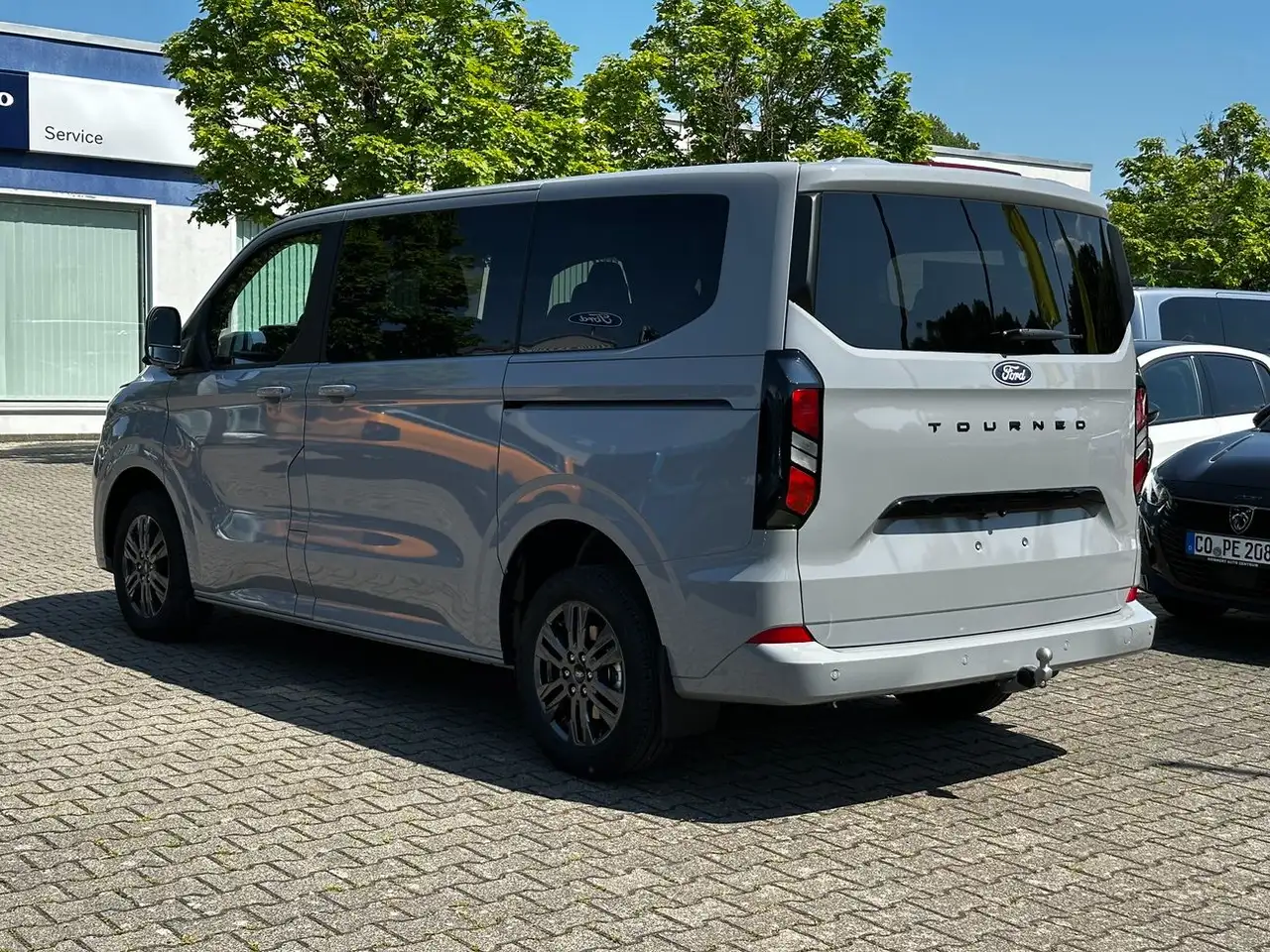 Ford Tourneo 10