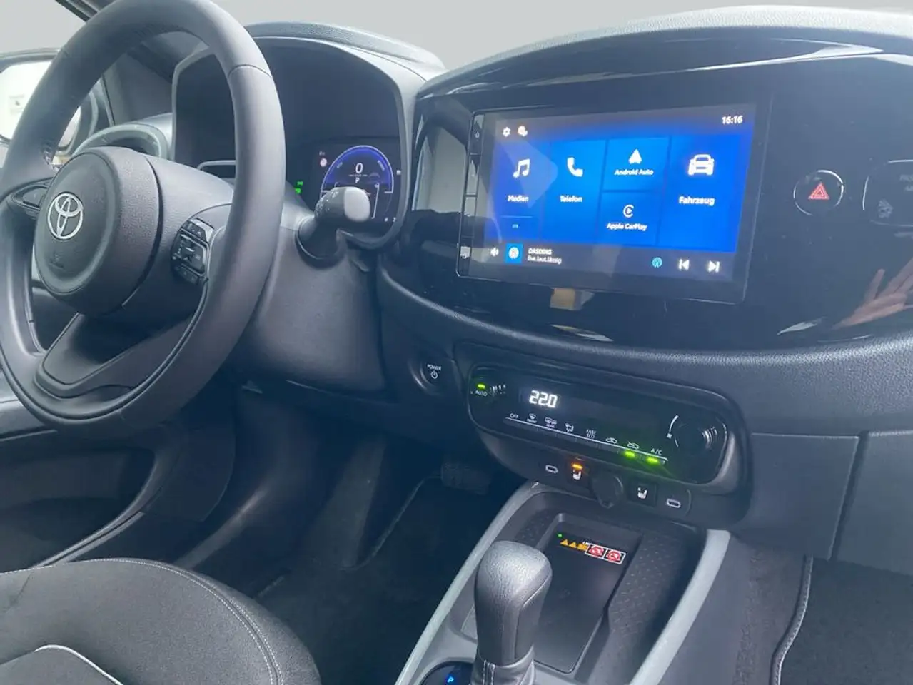 Toyota Aygo X 16