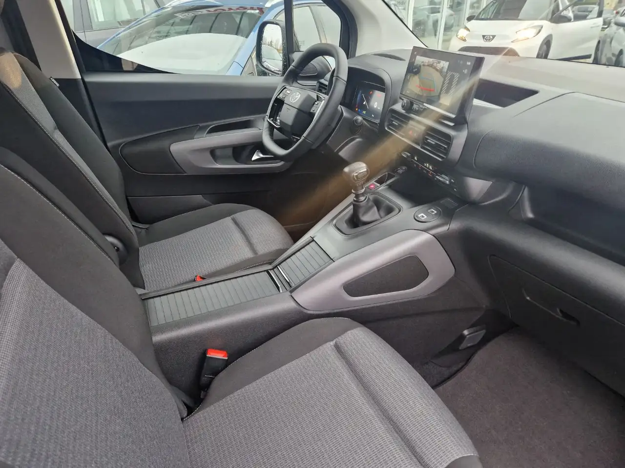 Toyota Proace 12