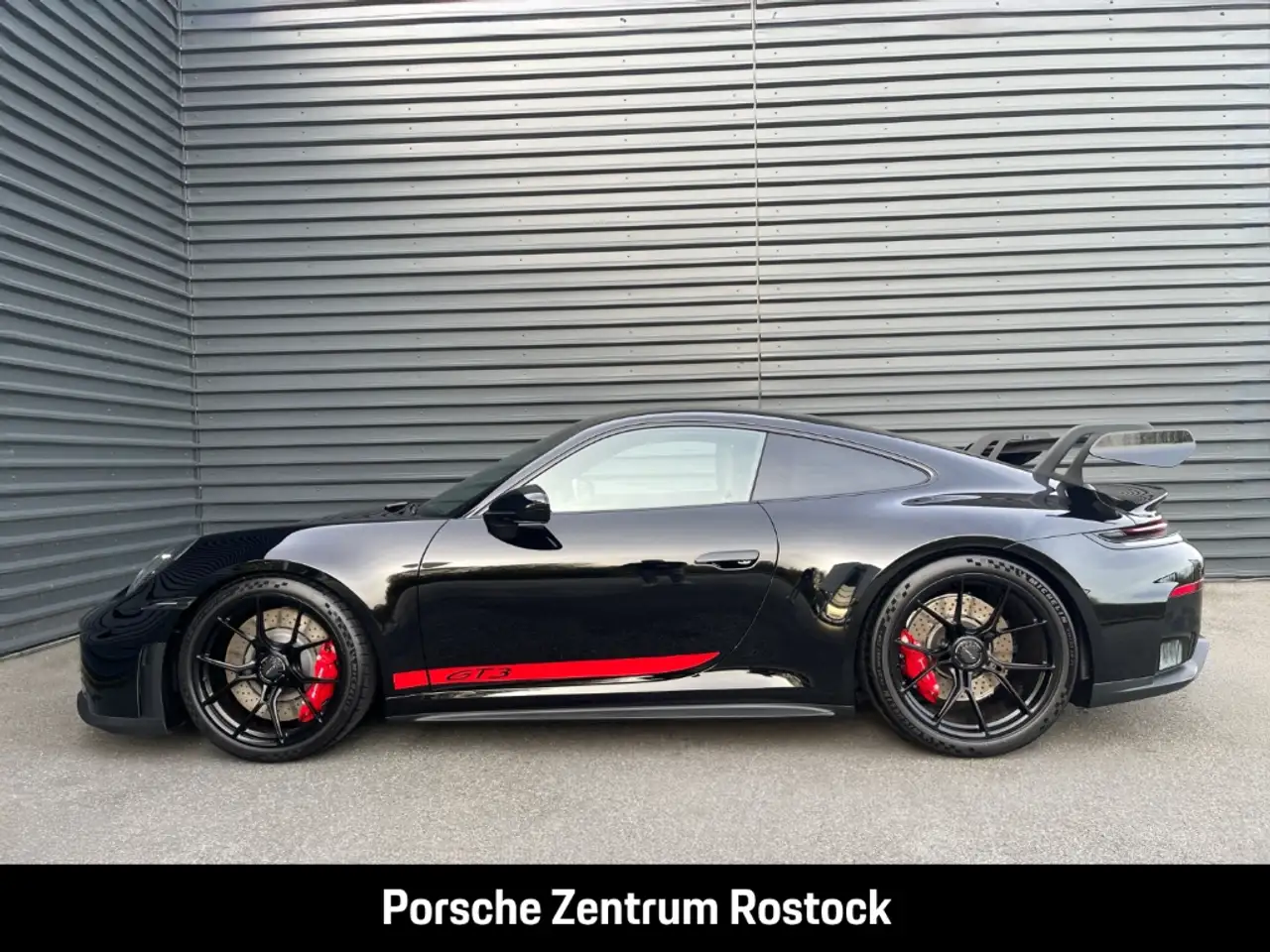 Porsche 992 911 2