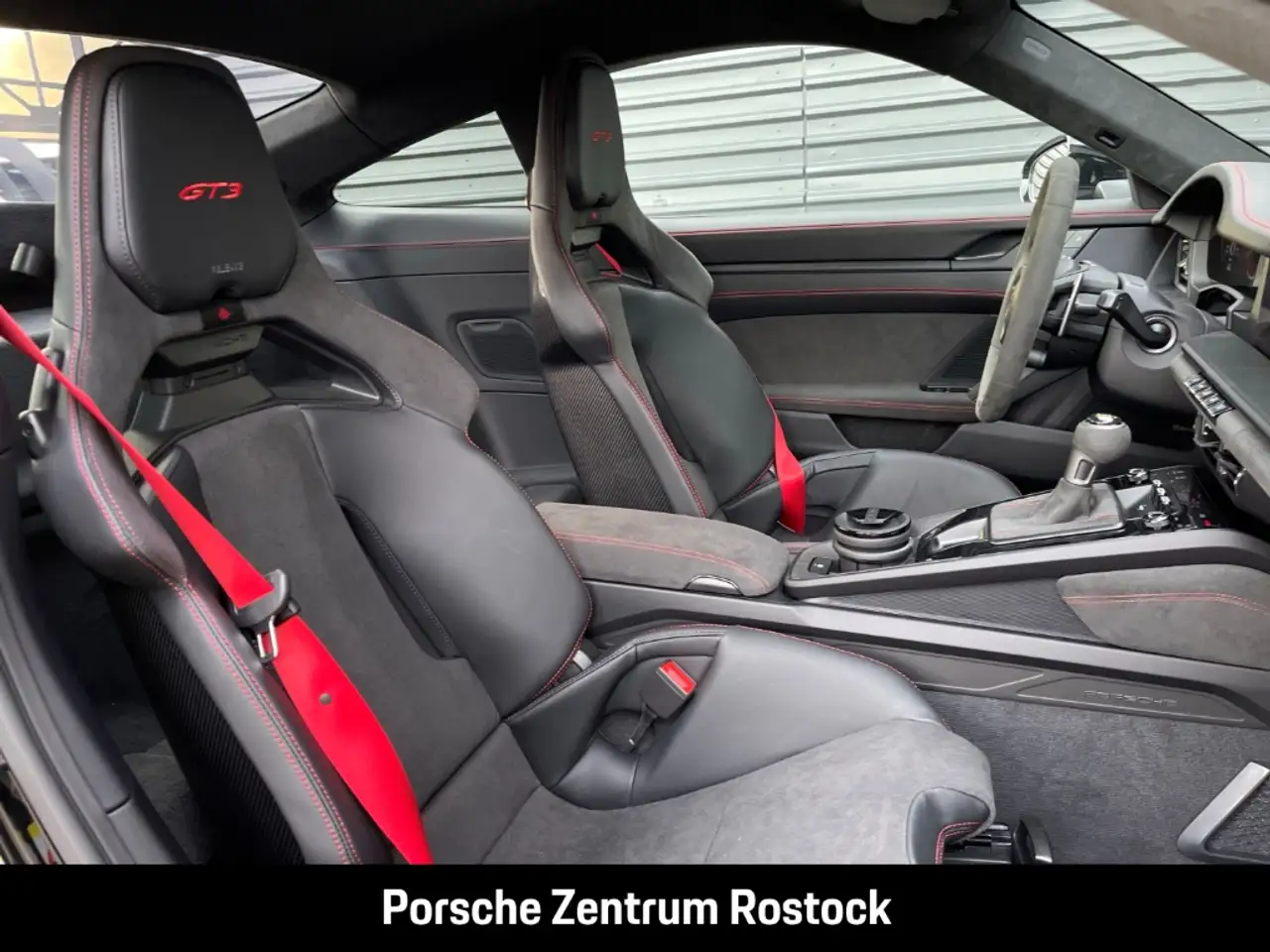 Porsche 992 911 11