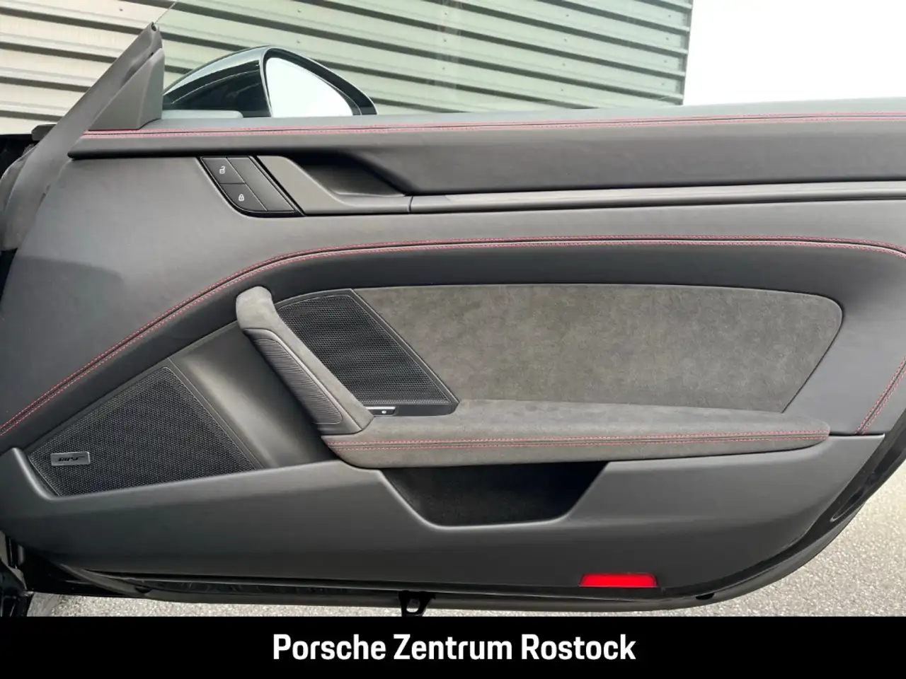 Porsche 992 911 14